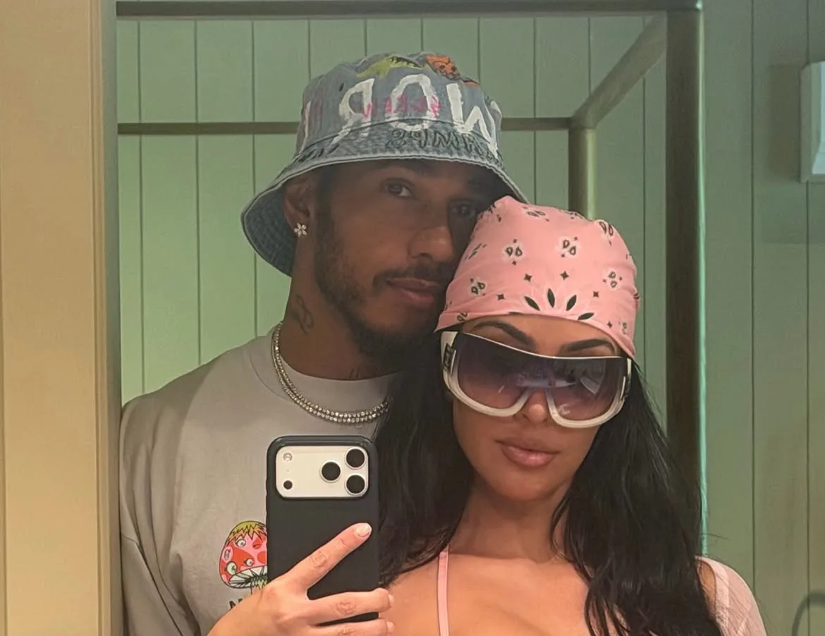 Lewis Hamilton and Kim Kardashian pose for loved-up mirror selfie