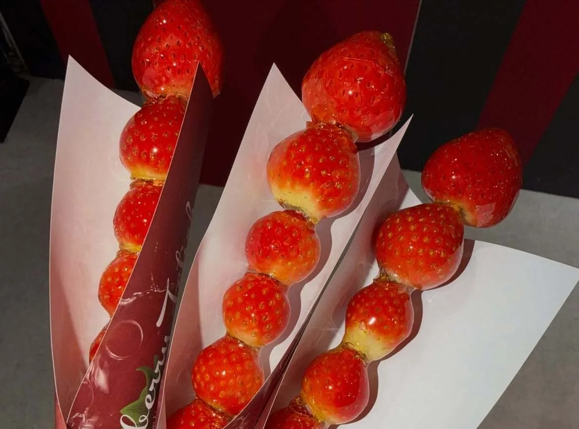 Kim Kardashian posts photo of strawberries