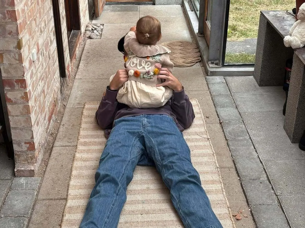 Tove enjoys adorable father-daughter moment with Charlie McDowell