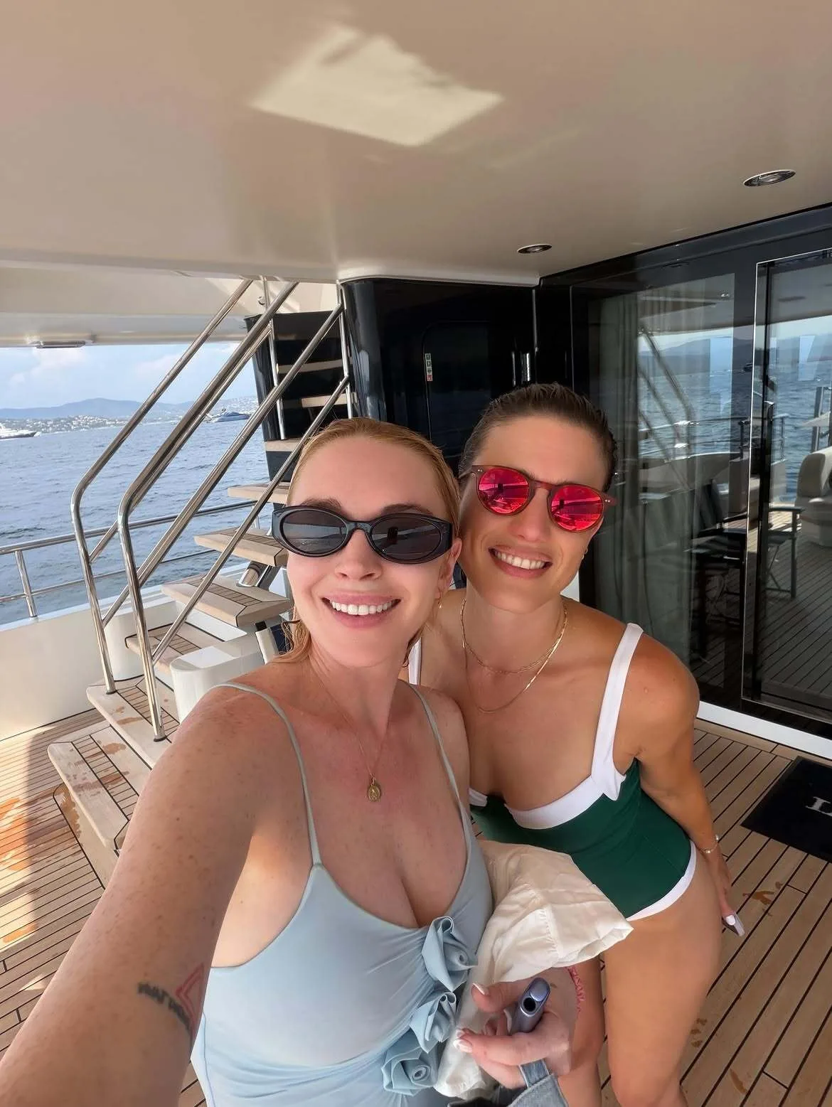Lindsay Lohan hangs out with sister-in-law Nina Ginsberg