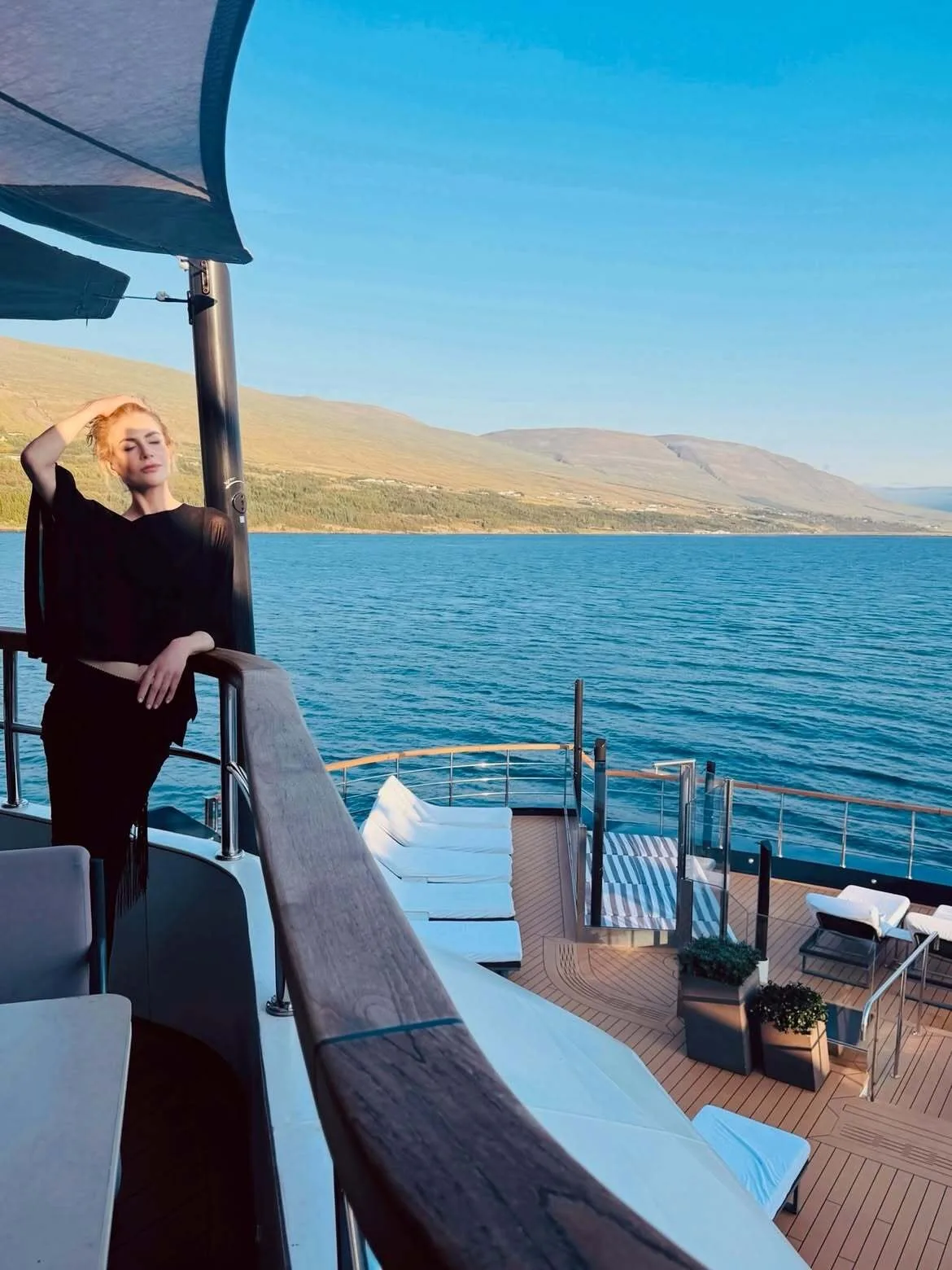 Nicole Kidman relaxes aboard a yacht during scenic trip
