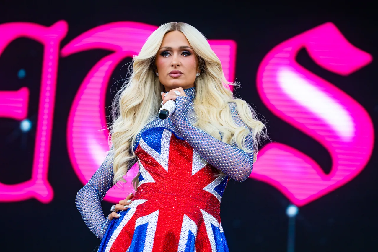 Paris Hilton brings back Ginger Spice memories from 1997 Brit Awards
