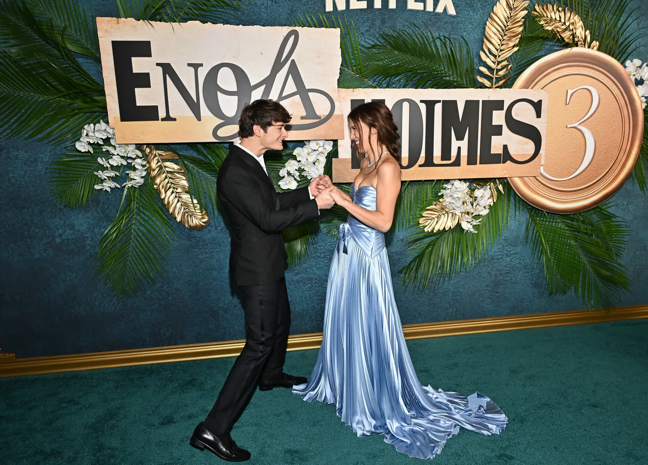Millie Bobby Brown reunites with BFF Noah Schnapp at 'Enola Holmes 3' premiere