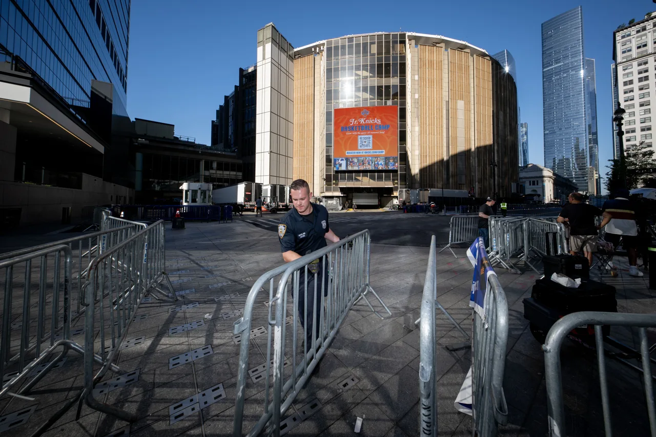 Road closures and barricades surround Taylor Swift and Travis Kelce's wedding