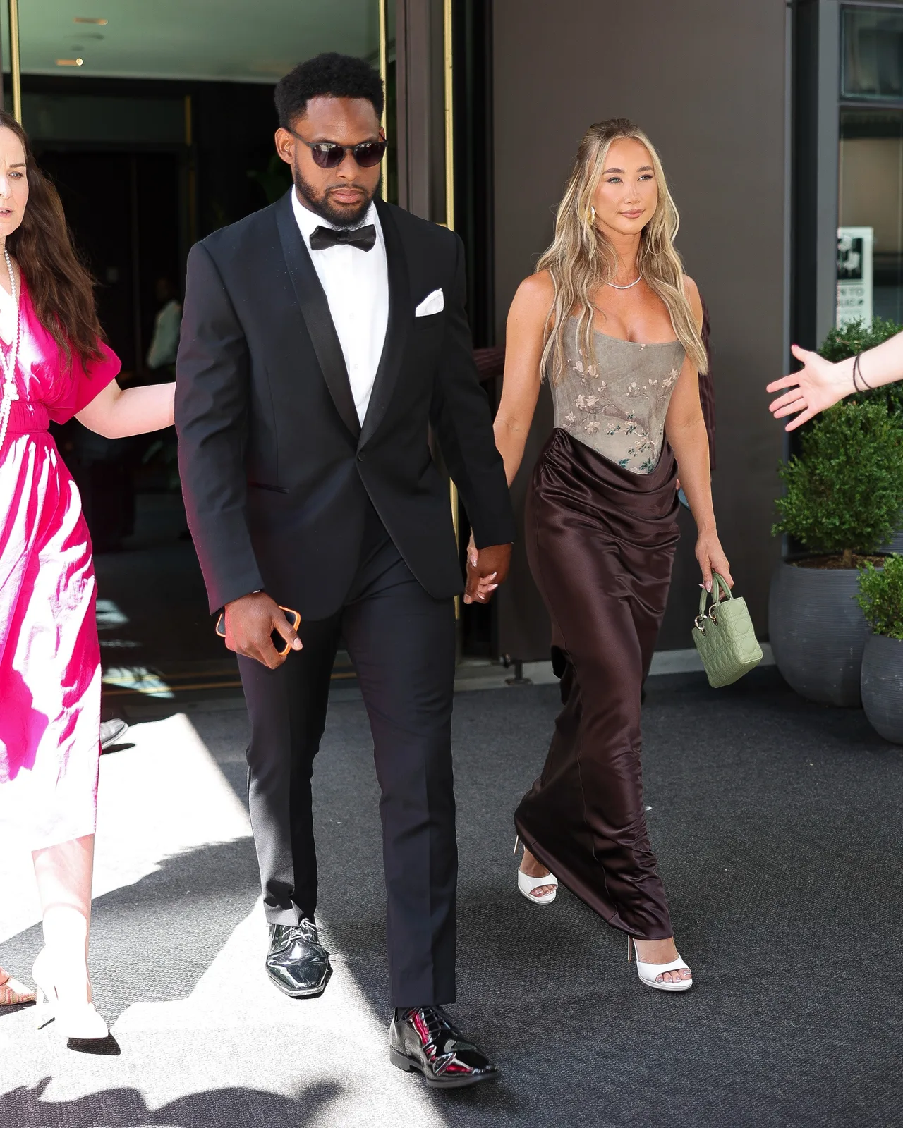 Laura Kruk holds her own with a chic and effortless look