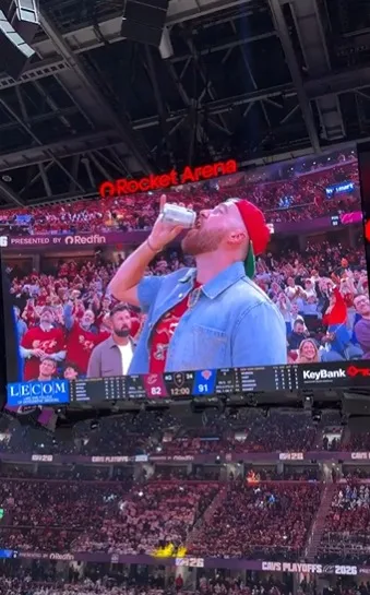 Travis Kelce chugs beer at Game 3