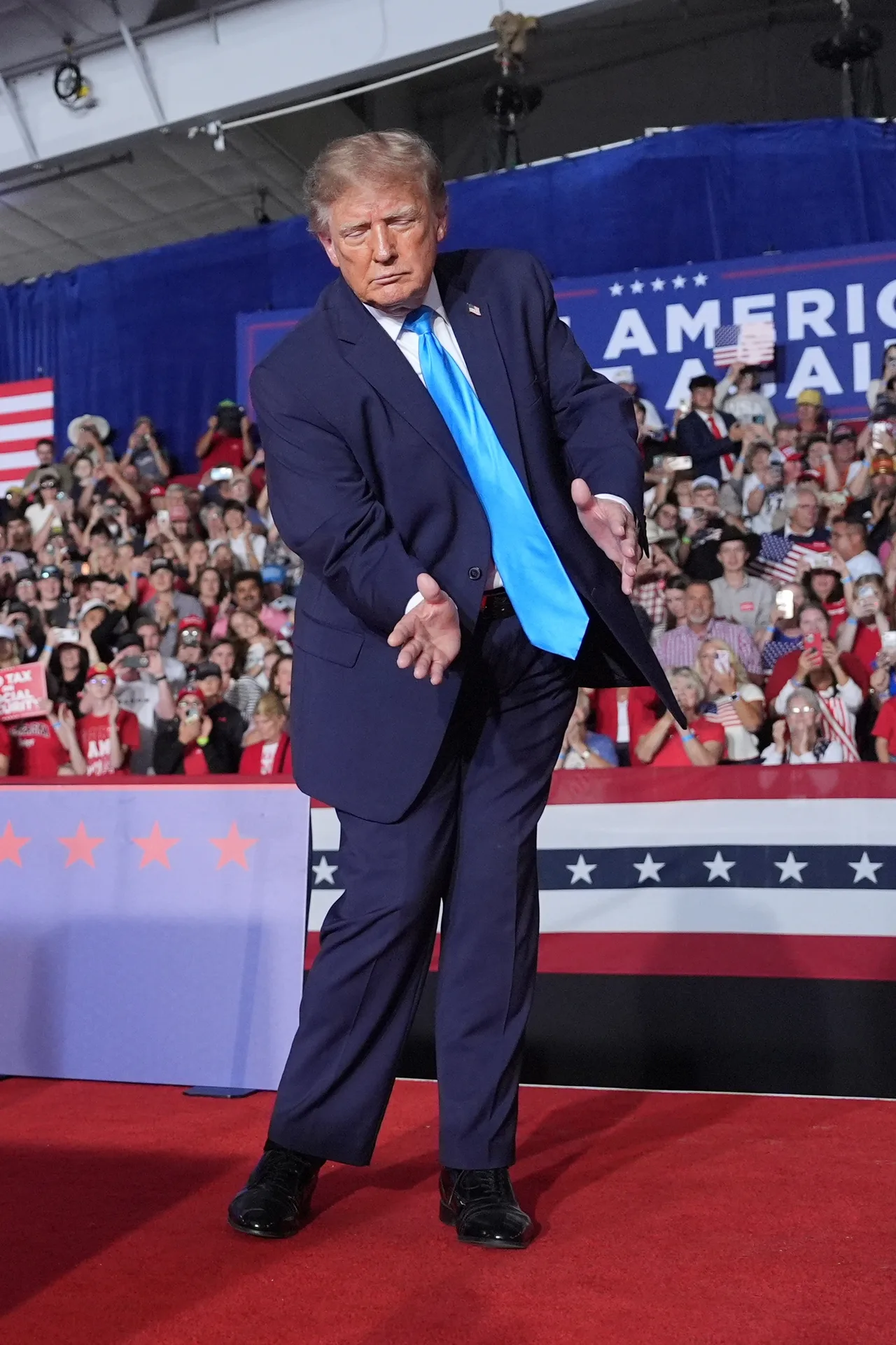 Trump ends the night with his signature moves