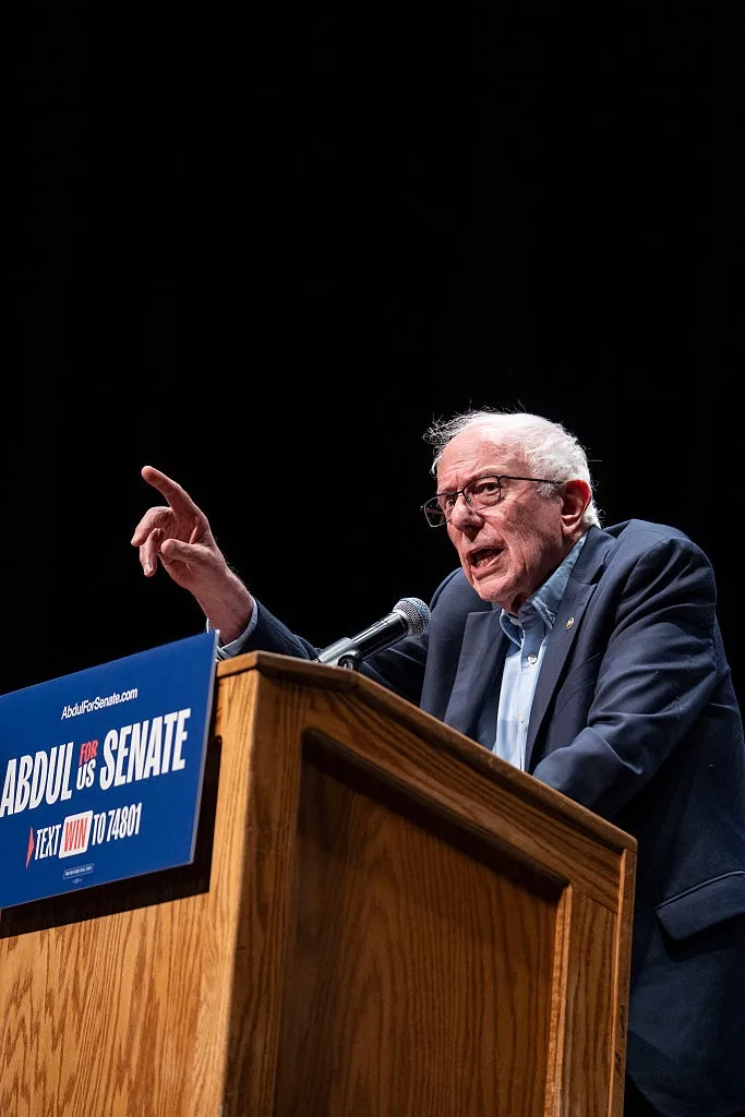 Sanders delivers signature message