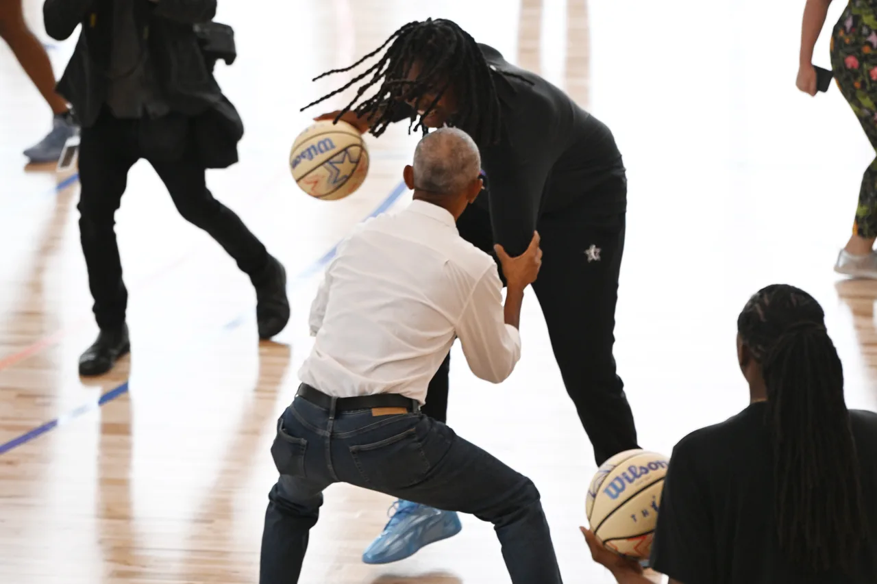 Former president shows he still has game
