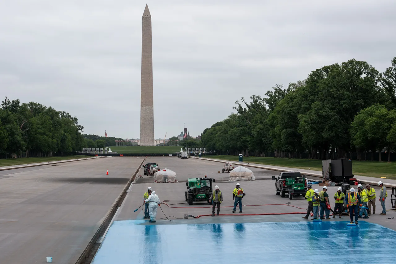 Construction crews work to repair one of Washington's iconic landmarks