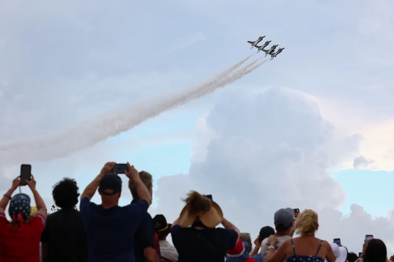 Military tribute takes center stage