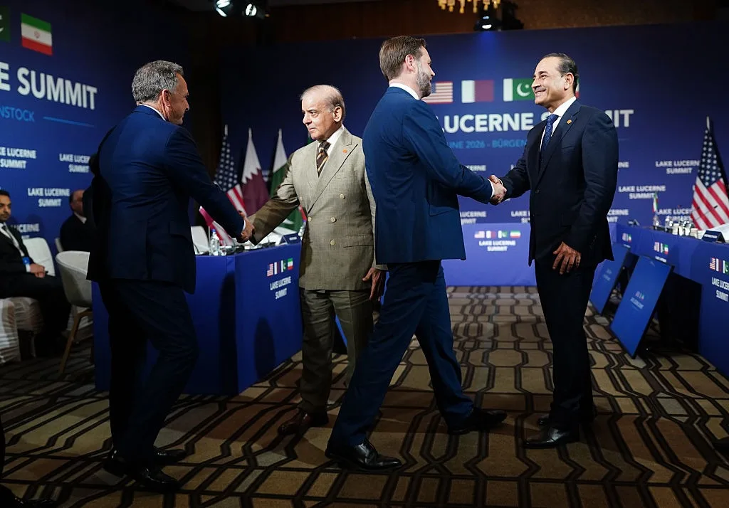 Negotiators race to turn MOU into lasting agreement