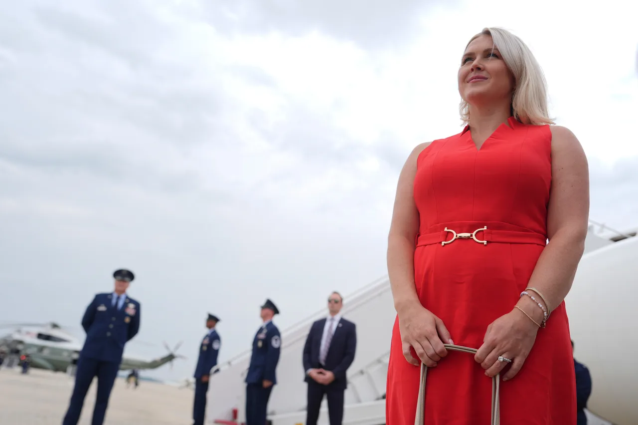 Leavitt brings signature style to one of her final trips with Trump