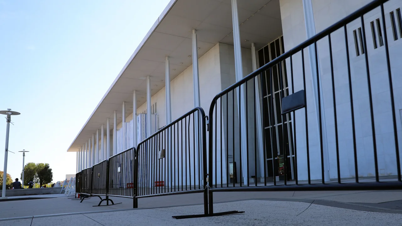 Kennedy Center goes behind fencing after judge blocks Trump’s name, what happens next?