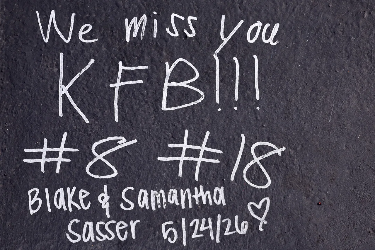 The hand-written tribute