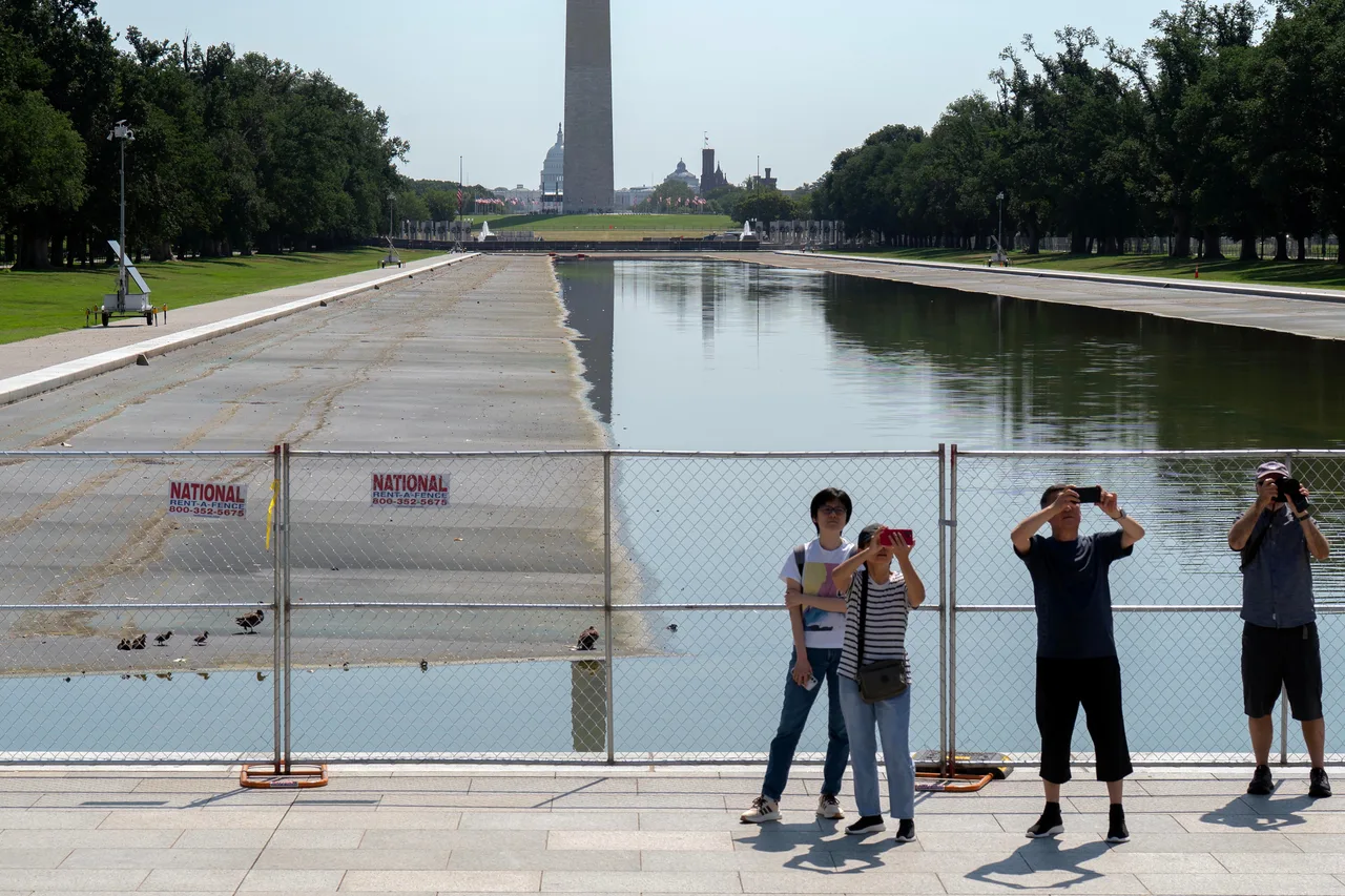 Trump says vandals should pay 'big price'