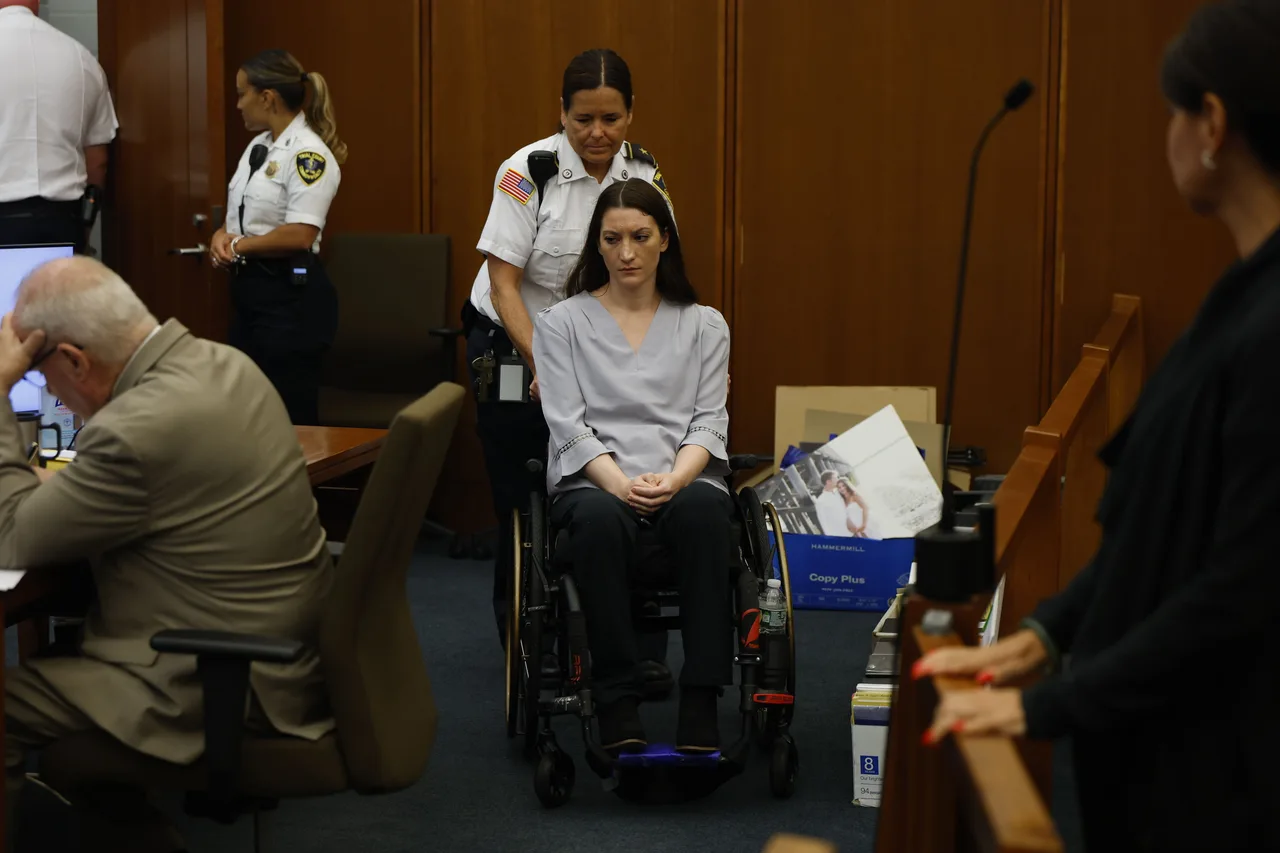 Prosecution builds its case on day six