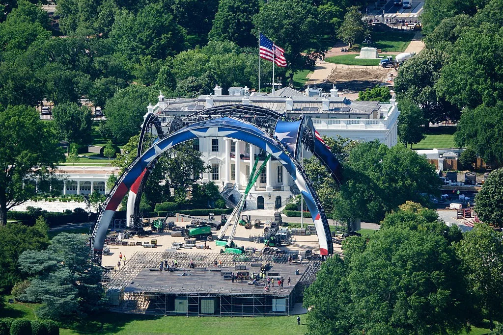 UFC mega-stage takes shape