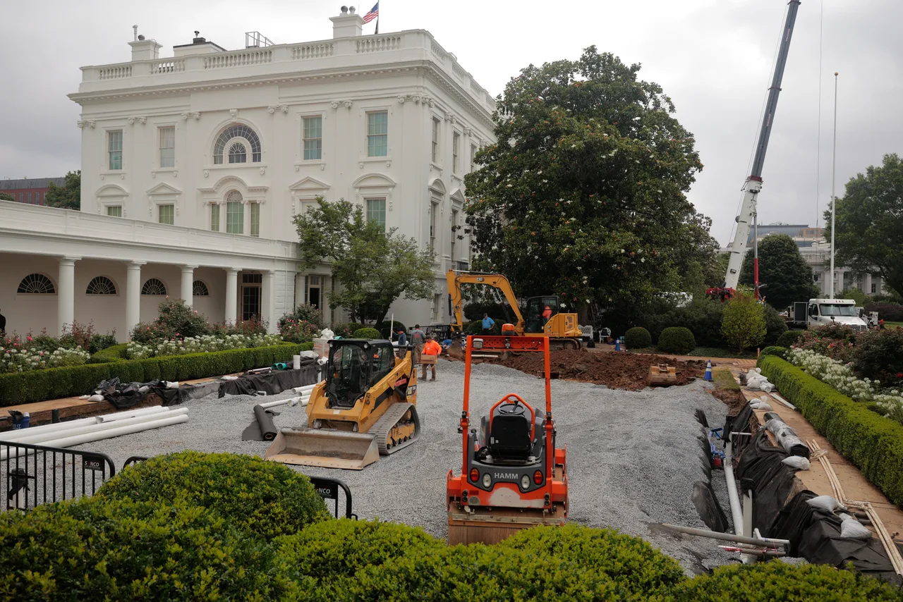 The lawn disappears as Trump puts entertaining first