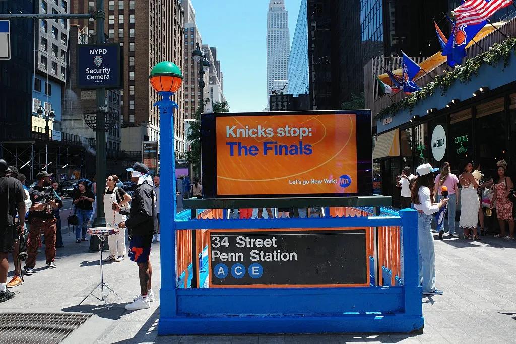 Knicks fever grips NYC