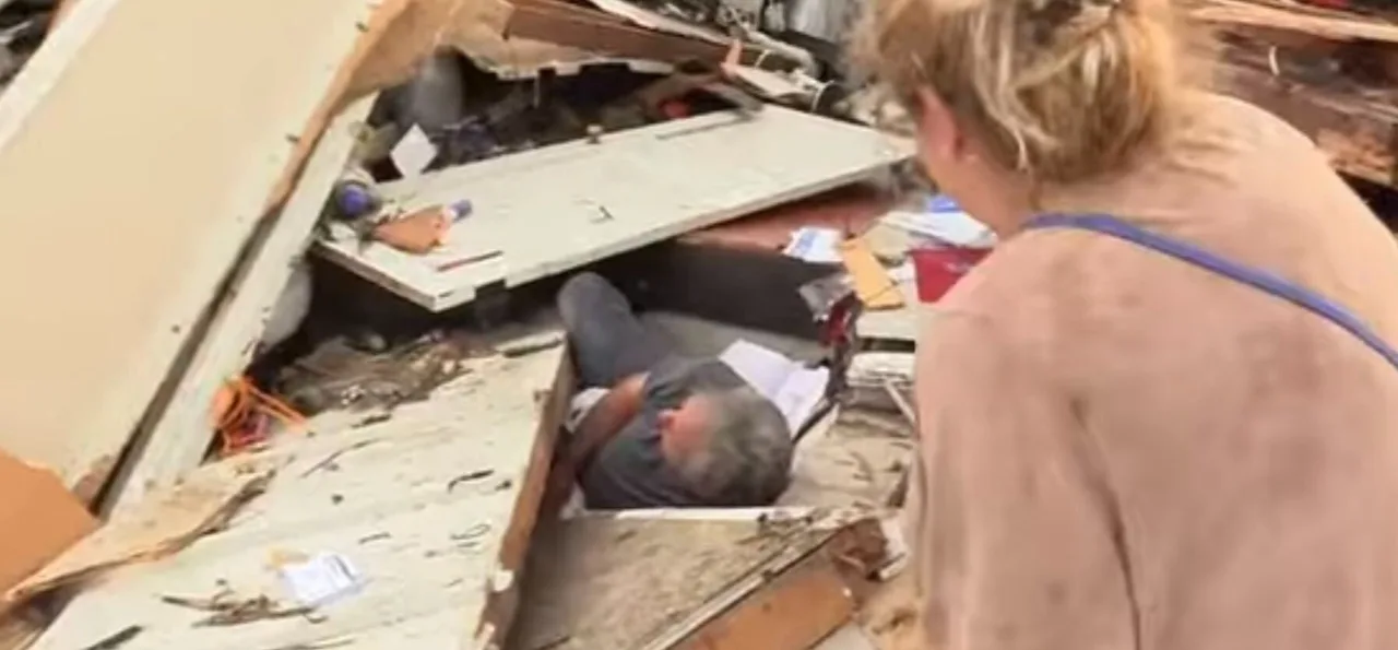 Dramatic rescue unfolds in Illinois