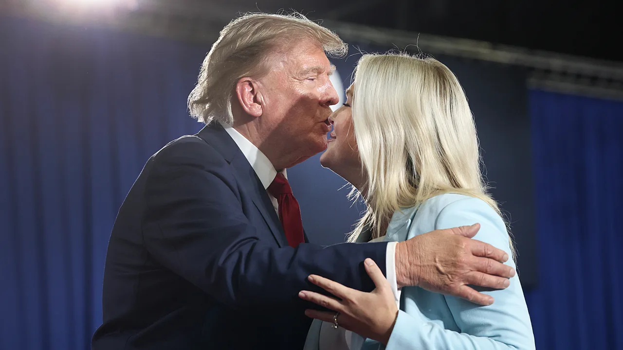 Trump shares cheek-kiss with Karoline Leavitt at South Carolina rally: ‘I’m going to miss her’