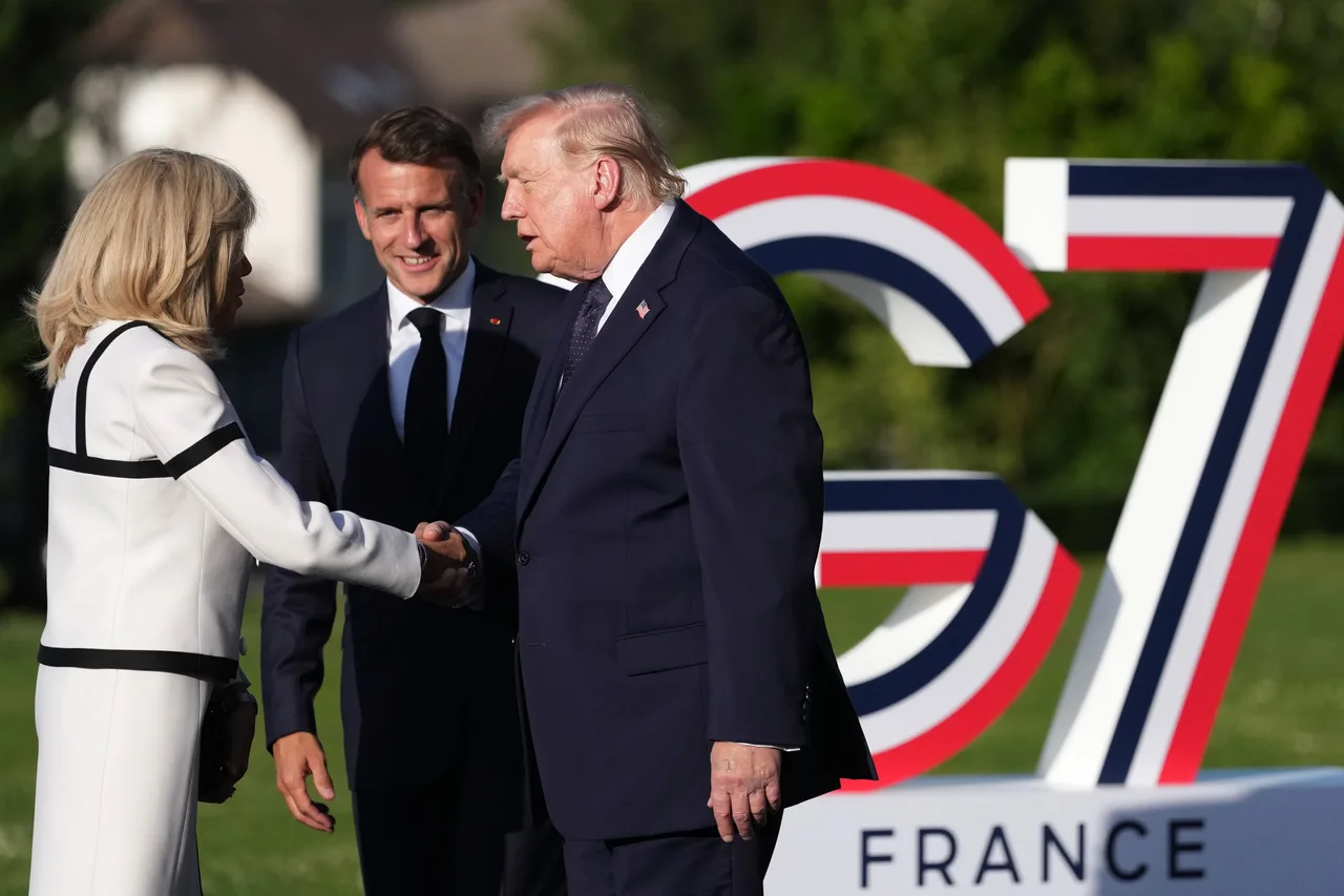 Trump's awkward moment with Brigitte Macron