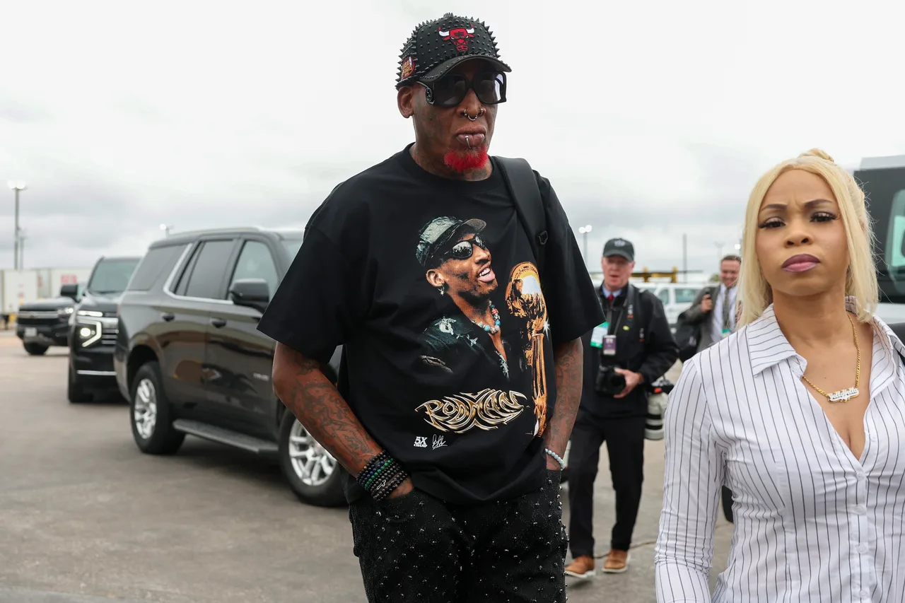 Rodman hops into Trump’s presidential motorcade