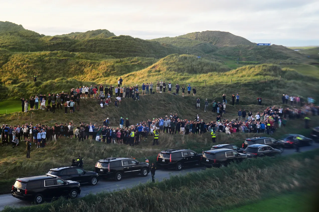Presidential motorcade winds through Doonbeg
