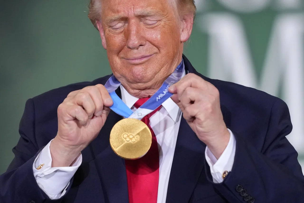 Trump flashes Olympic gold medal in viral moment