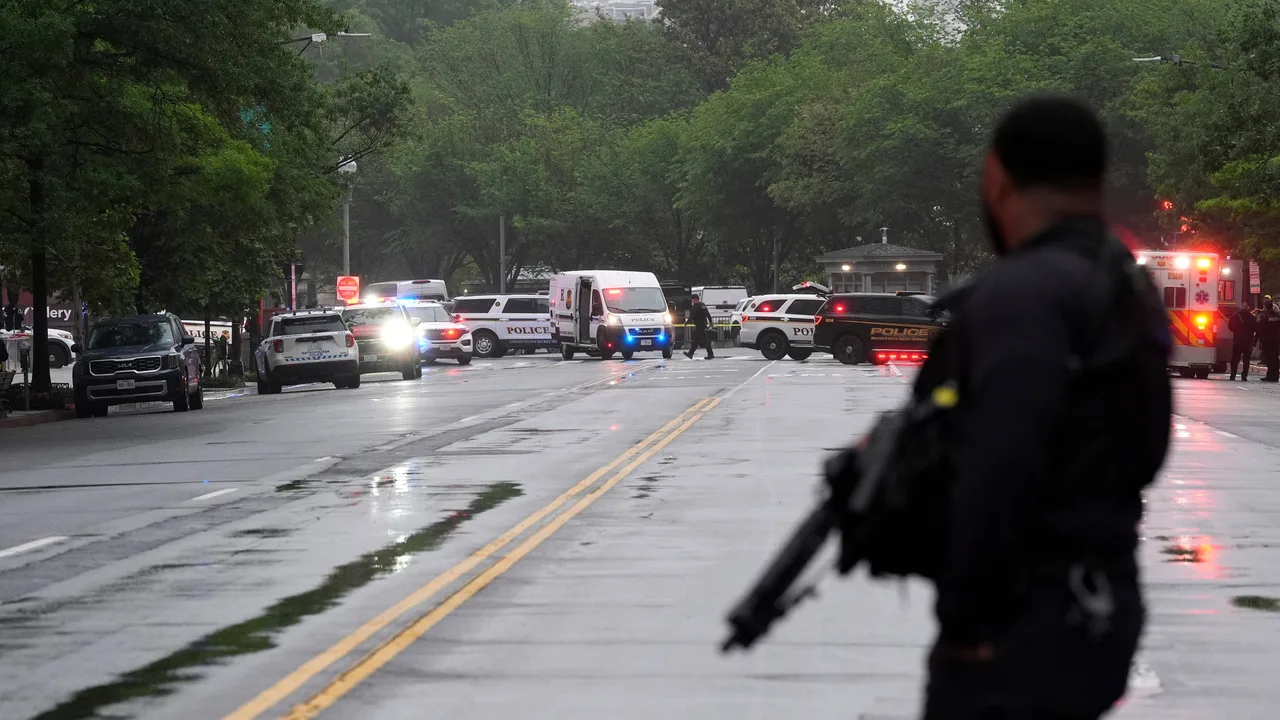 Dramatic scenes near White House as gunshots trigger massive Secret Service response