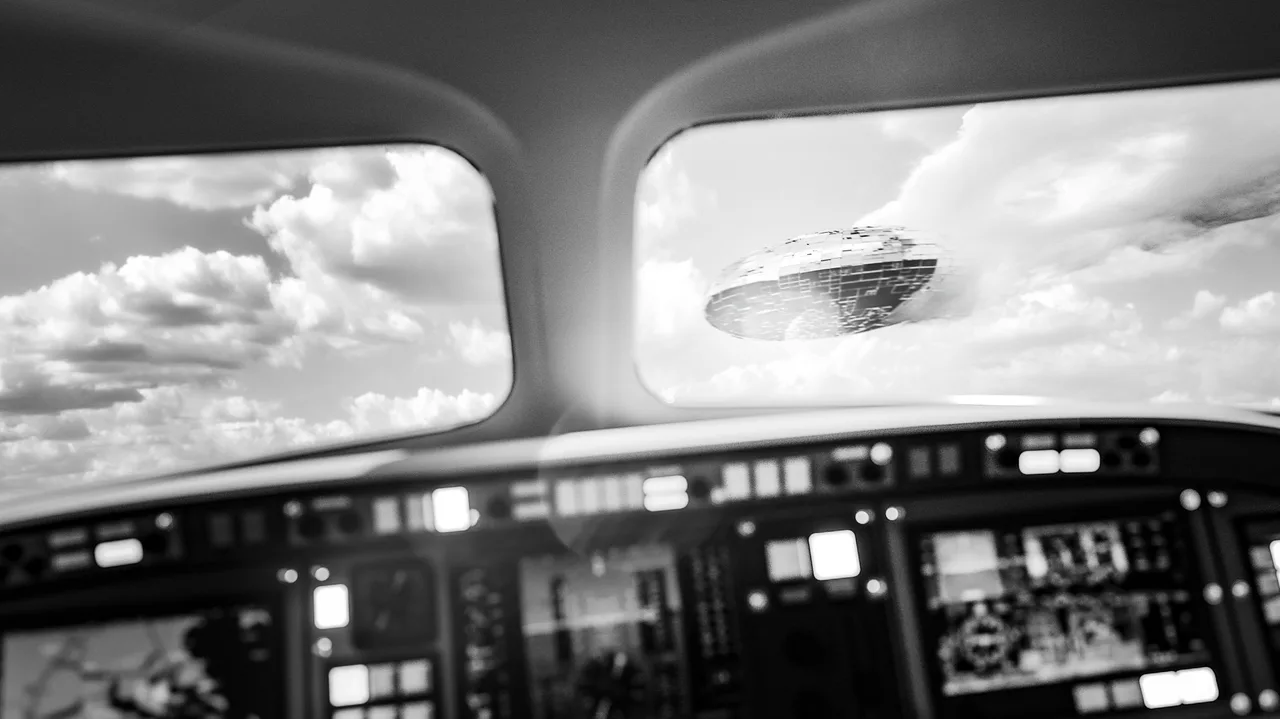 The Japan Cargo Flight 1628 UFO (1986)