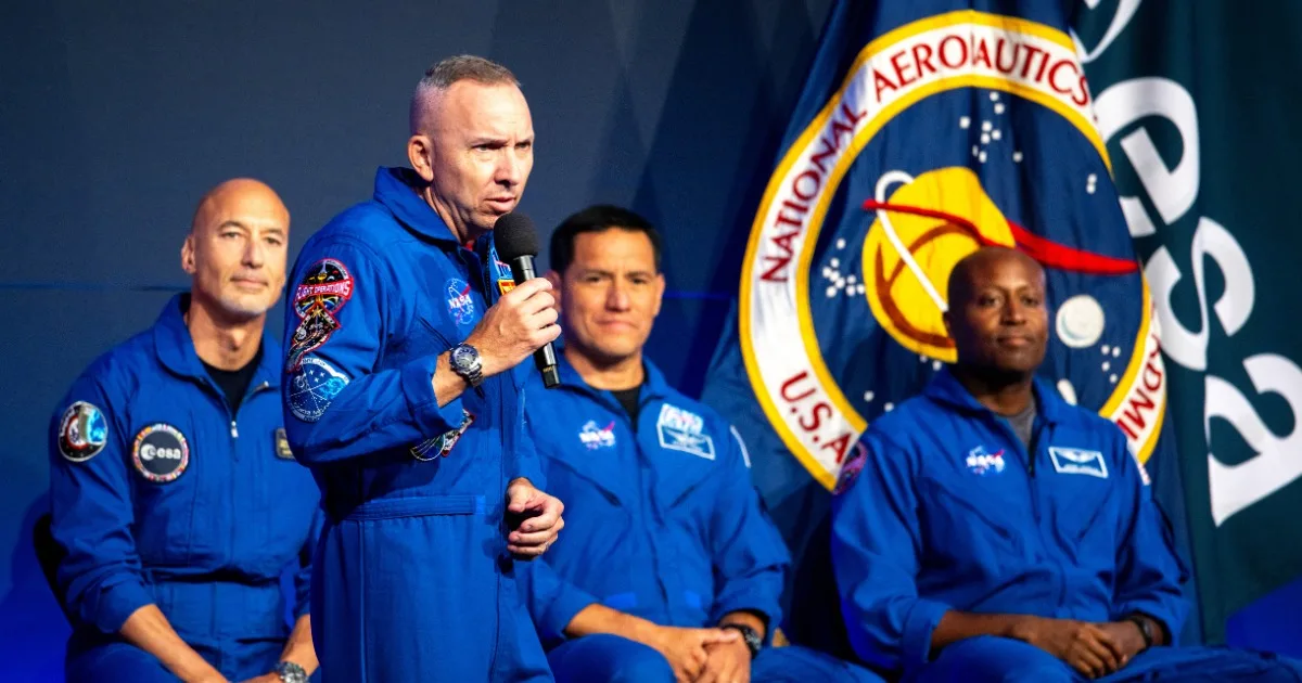 Artemis III commander Randy Bresnik addressed the audience after the crew reveal