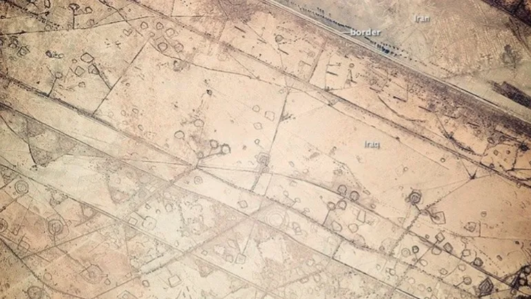Fortification patterns on the Iraq-Iran border (2014)