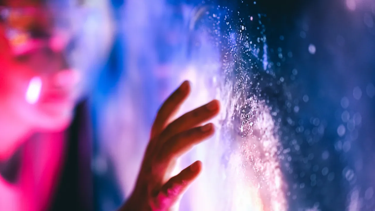 Could the universe itself be alive?