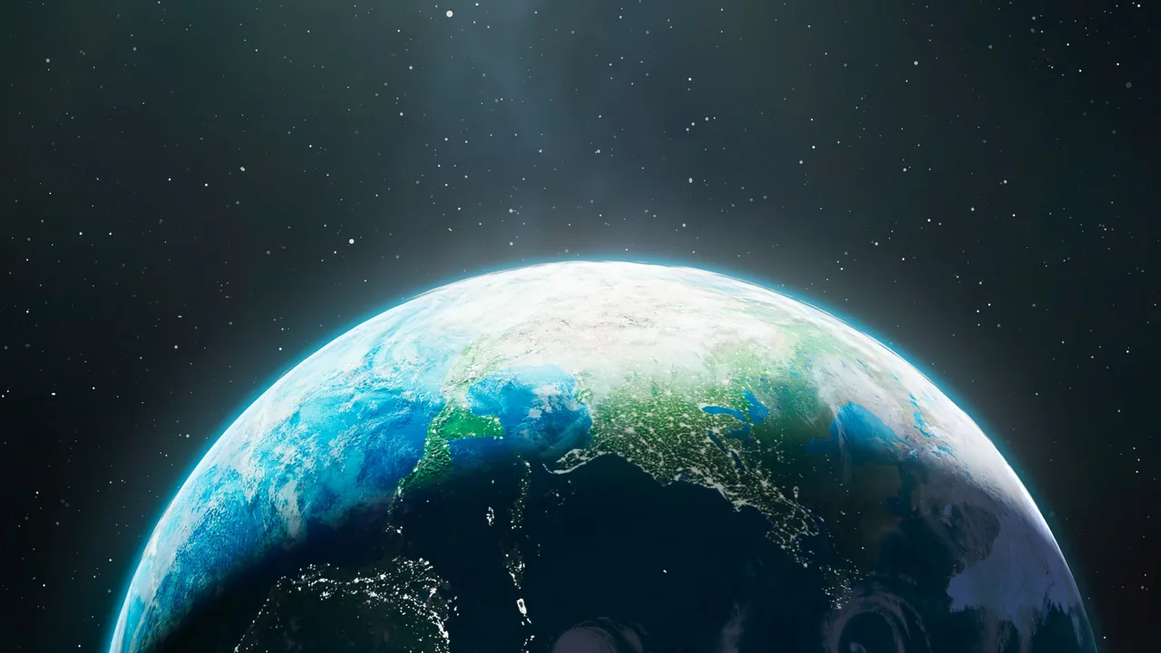 But how do you even unfold a mirror in space?