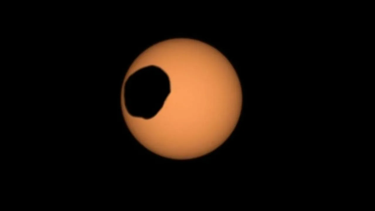 Scientists don’t know how Mars got its two moons, and a new probe is on its way to find out