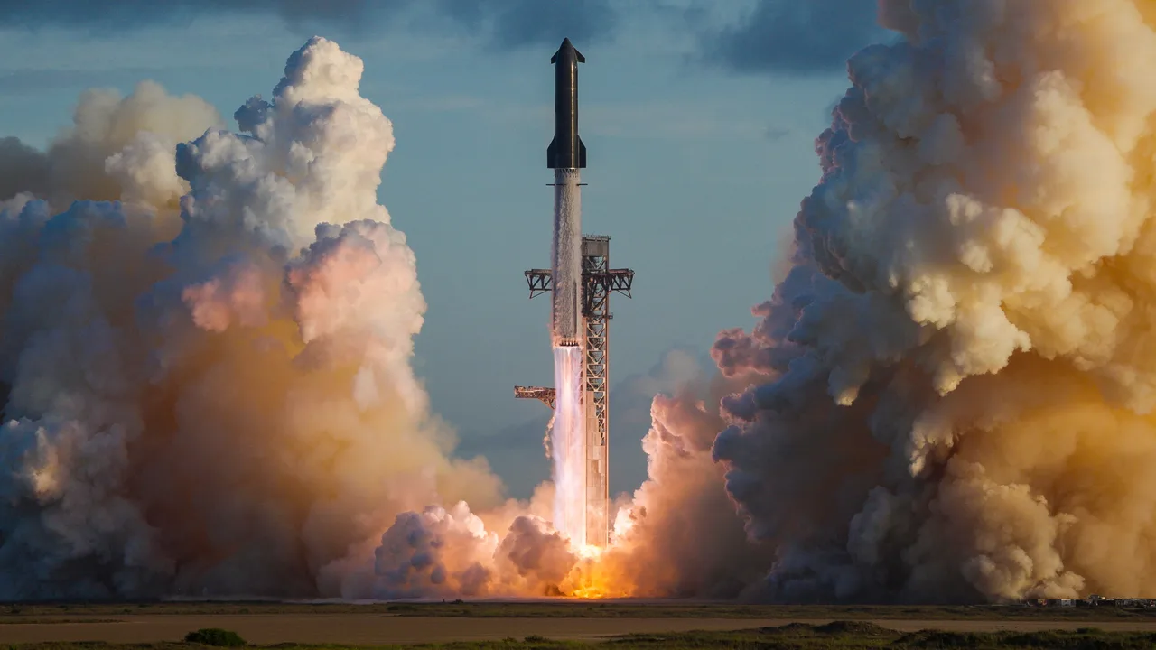 SpaceX shares stunning new photos of Flight 14, Starship’s debut orbital mission