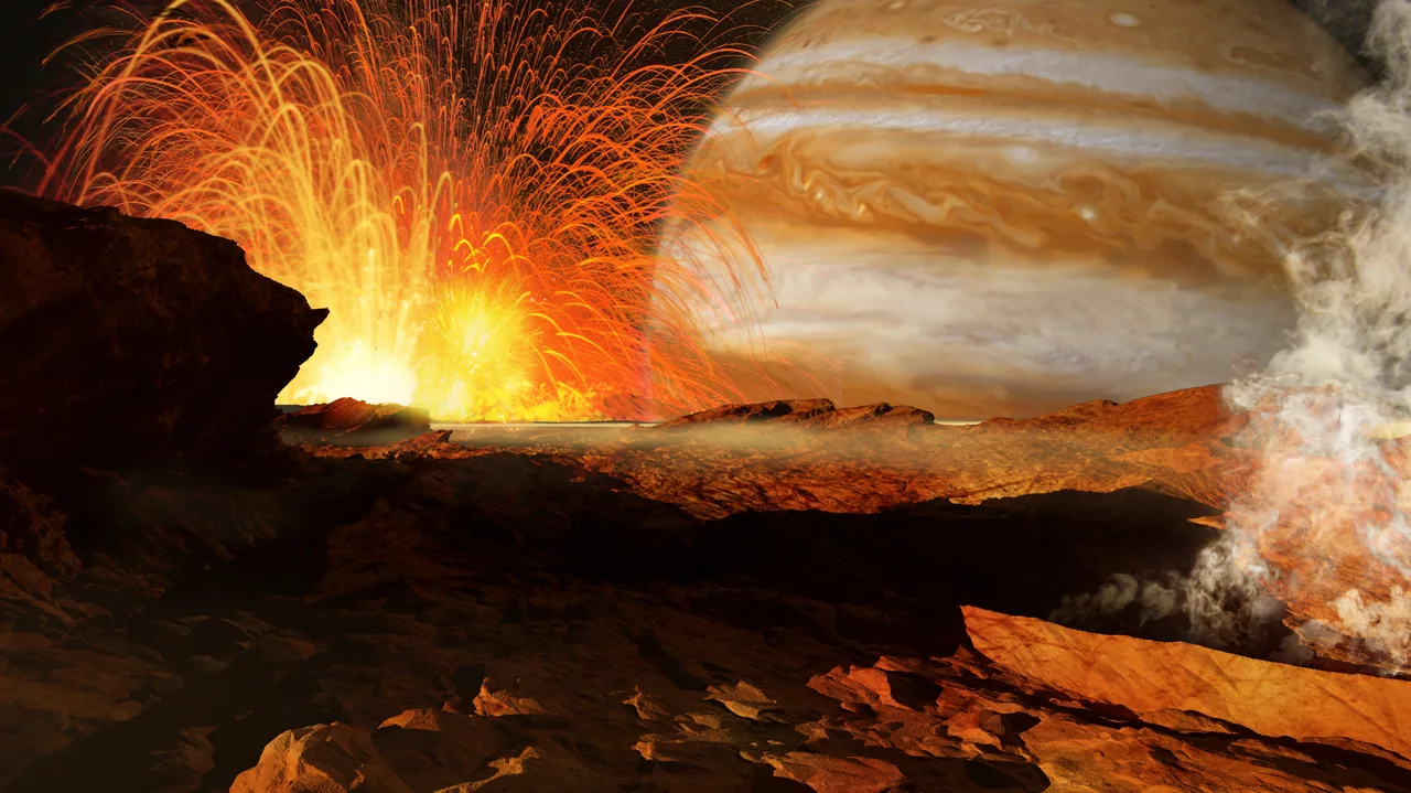 Io (Jupiter): a moon that never stops erupting
