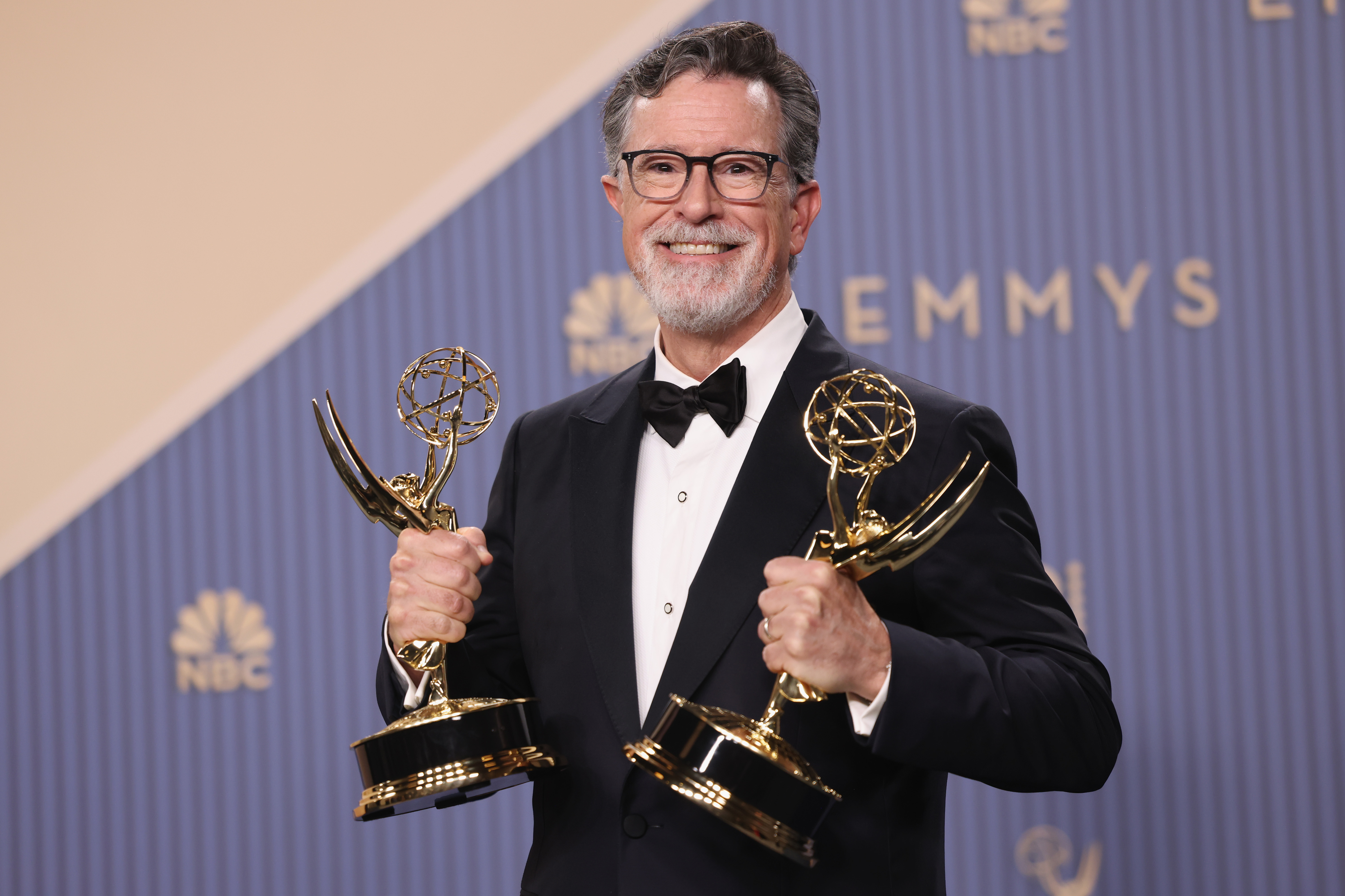 LOS ANGELES, CALIFORNIA - SEPTEMBER 14: Stephen Colbert, wins the Outstanding Variety Series Award for “The Late Show With Stephen Colbert” poses backstage for the 78th Primetime Emmy Awards at Peacock Theater on September 14, 2026 in Los Angeles, California.  (Photo by John Shearer/WireImage)