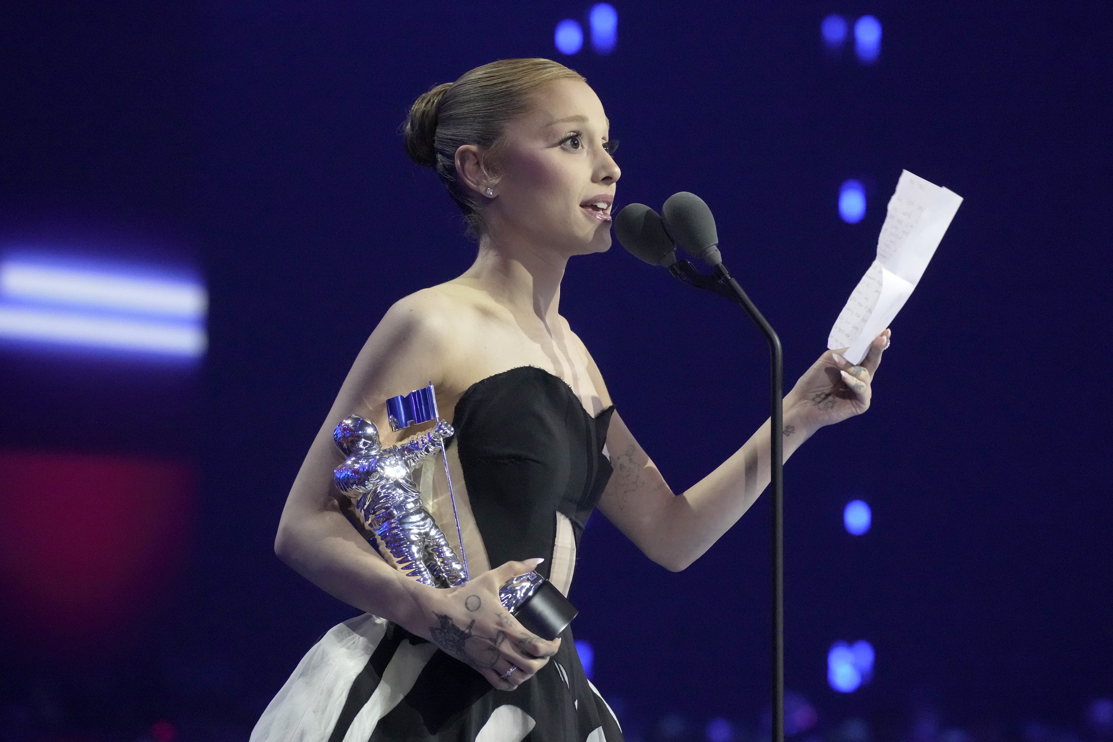 ELMONT, NEW YORK - SEPTEMBER 07: Ariana Grande accepts the Best Pop Award for “Brighter Days Ahead” onstage during the 2025 MTV Video Music Awards at UBS Arena on September 07, 2025 in Elmont, New York. (Photo by Jeff Kravitz/Getty Images for MTV)