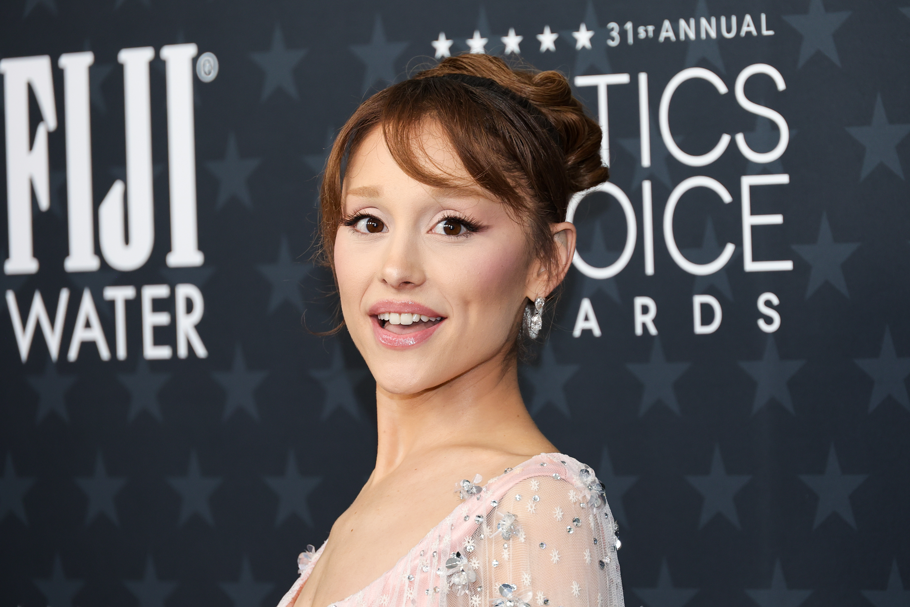 SANTA MONICA, CALIFORNIA - JANUARY 04: Ariana Grande arrives at the 31st Annual Critics Choice Awards at Barker Hangar on January 04, 2026 in Santa Monica, California. (Photo by Maya Dehlin Spach/FilmMagic)