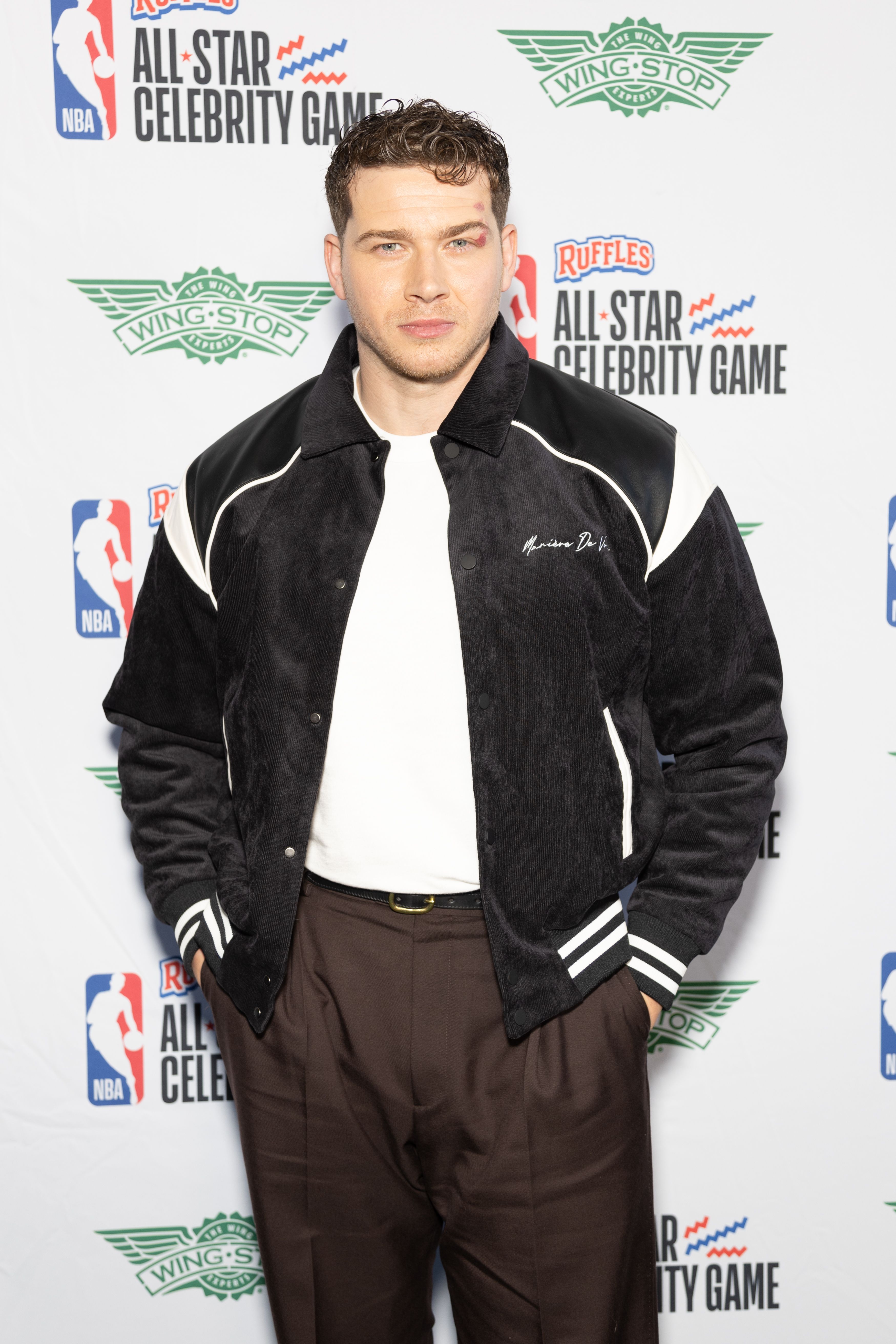 OAKLAND, CALIFORNIA - FEBRUARY 14: Oliver Stark arrives at 2025 Ruffles NBA All-Star Celebrity Game at Oakland Arena on February 14, 2025 in Oakland, California. (Photo by Miikka Skaffari/Getty Images)