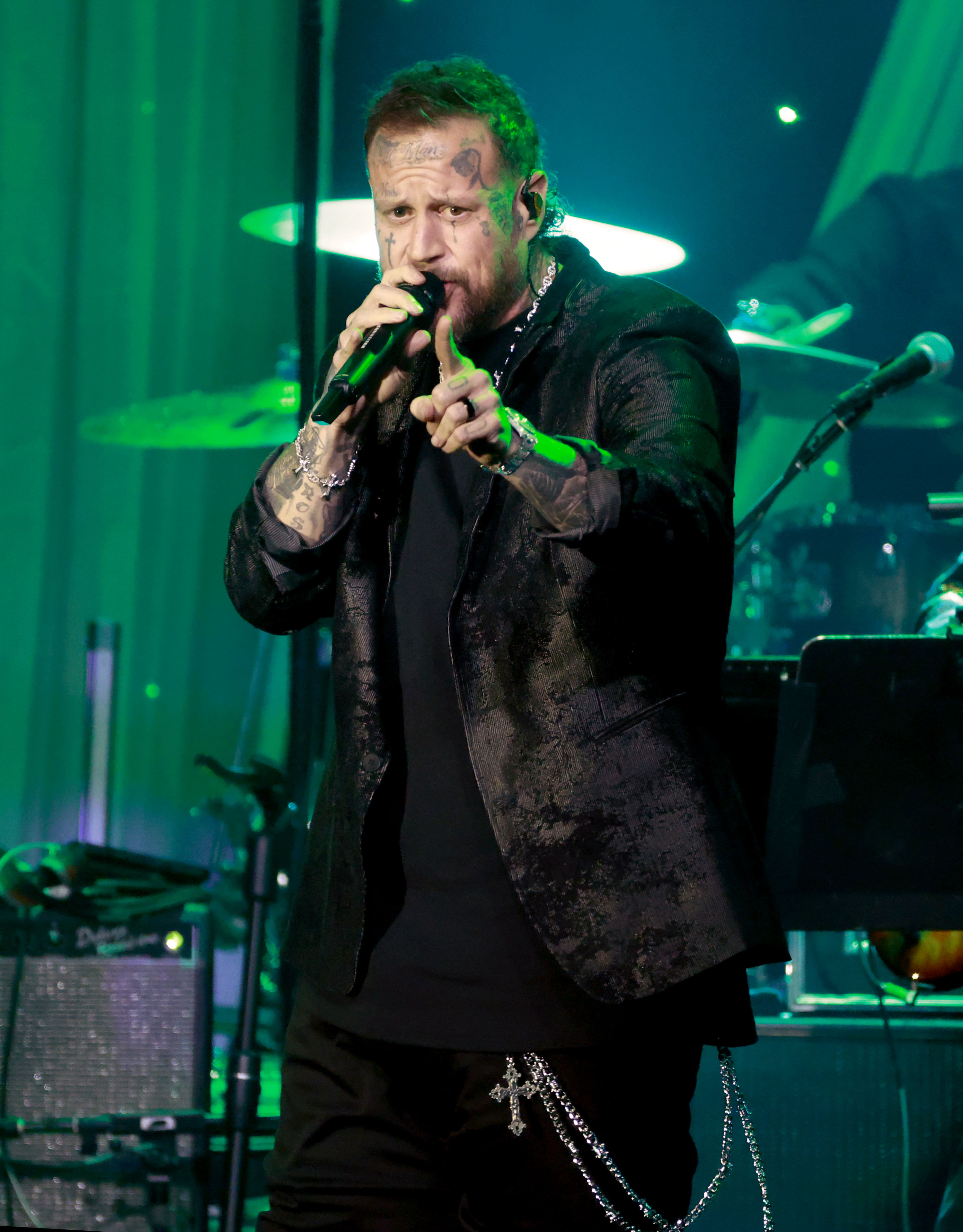 BEVERLY HILLS, CALIFORNIA - JANUARY 31: (FOR EDITORIAL USE ONLY) Jelly Roll performs onstage during the 68th GRAMMY Awards Pre-GRAMMY Gala & GRAMMY Salute to Industry Icons Honoring Avery Lipman and Monte Lipmanat The Beverly Hilton on January 31, 2026 in Beverly Hills, California. (Photo by Frazer Harrison/Getty Images)