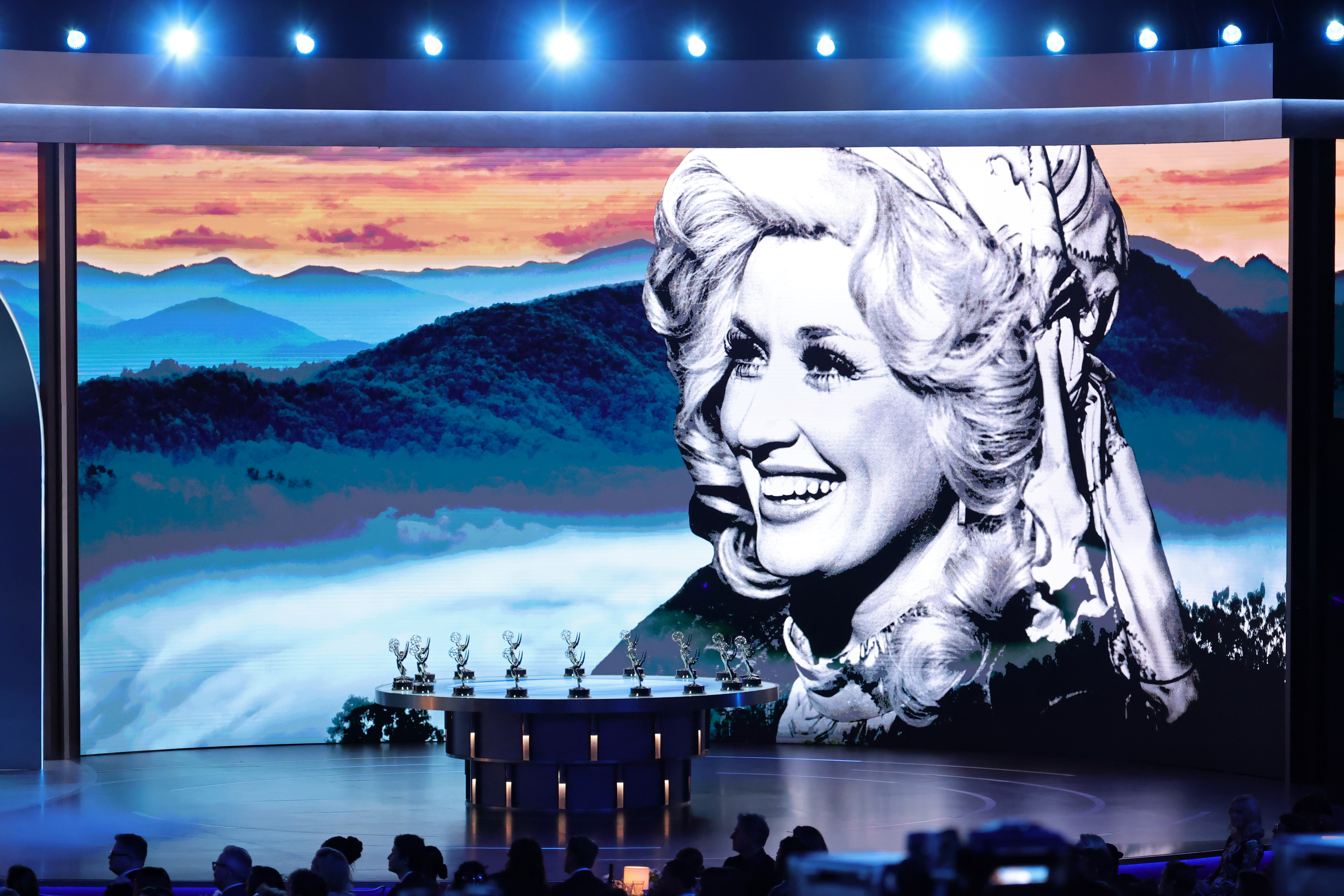 LOS ANGELES, CALIFORNIA - SEPTEMBER 14: View of the stage during the Dolly Parton tribute during the 78th Primetime Emmy Awards at Peacock Theater on September 14, 2026 in Los Angeles, California.  (Photo by Kevin Winter/Getty Images)
