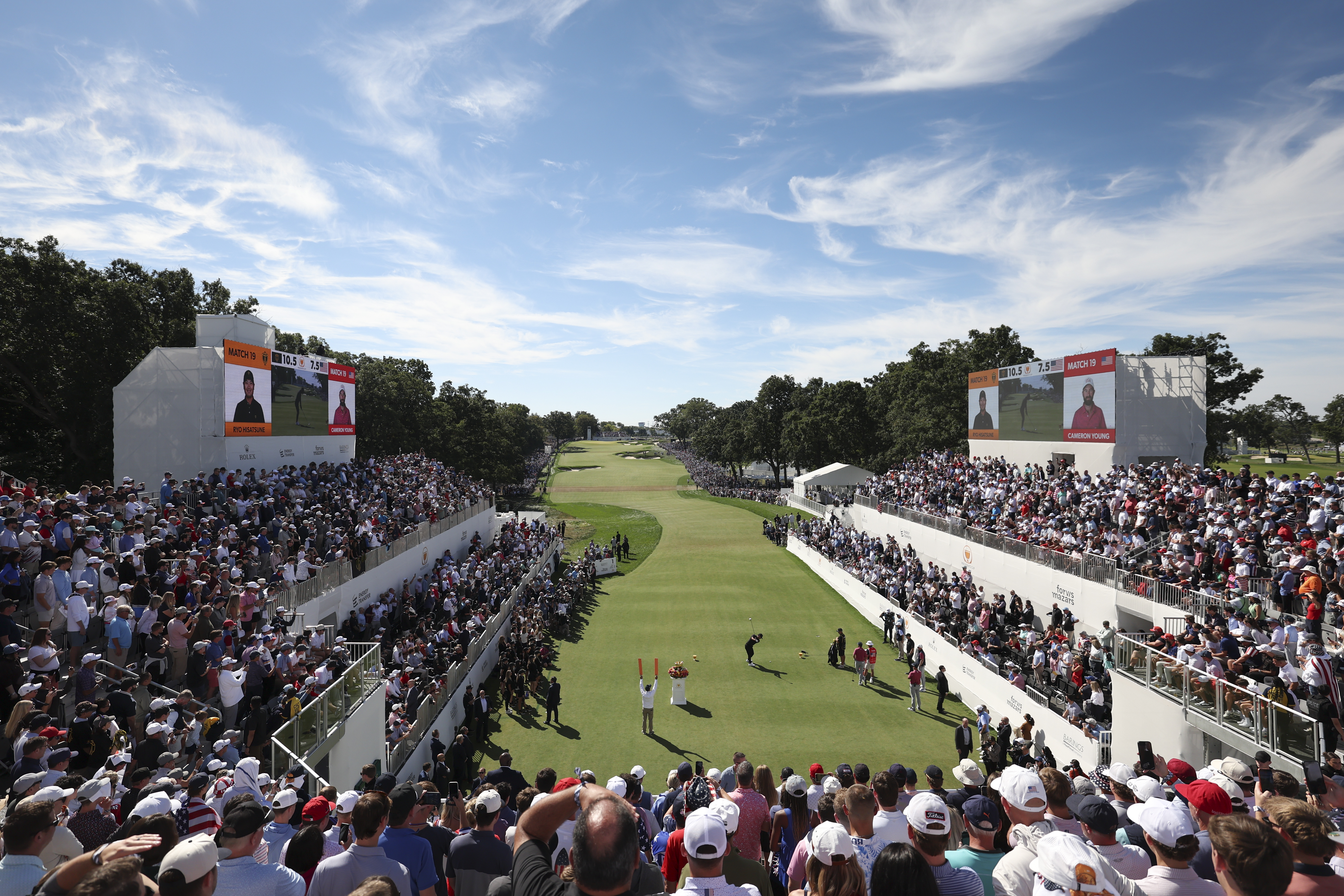 MEDINAH, ILLINOIS - SEPTEMBER 27: r during Sunday's Singles on day four of the Presidents Cup 2026 at Medinah Country Club on September 27, 2026 in Medinah, Illinois. (Photo by Luke Hales/Getty Images)
