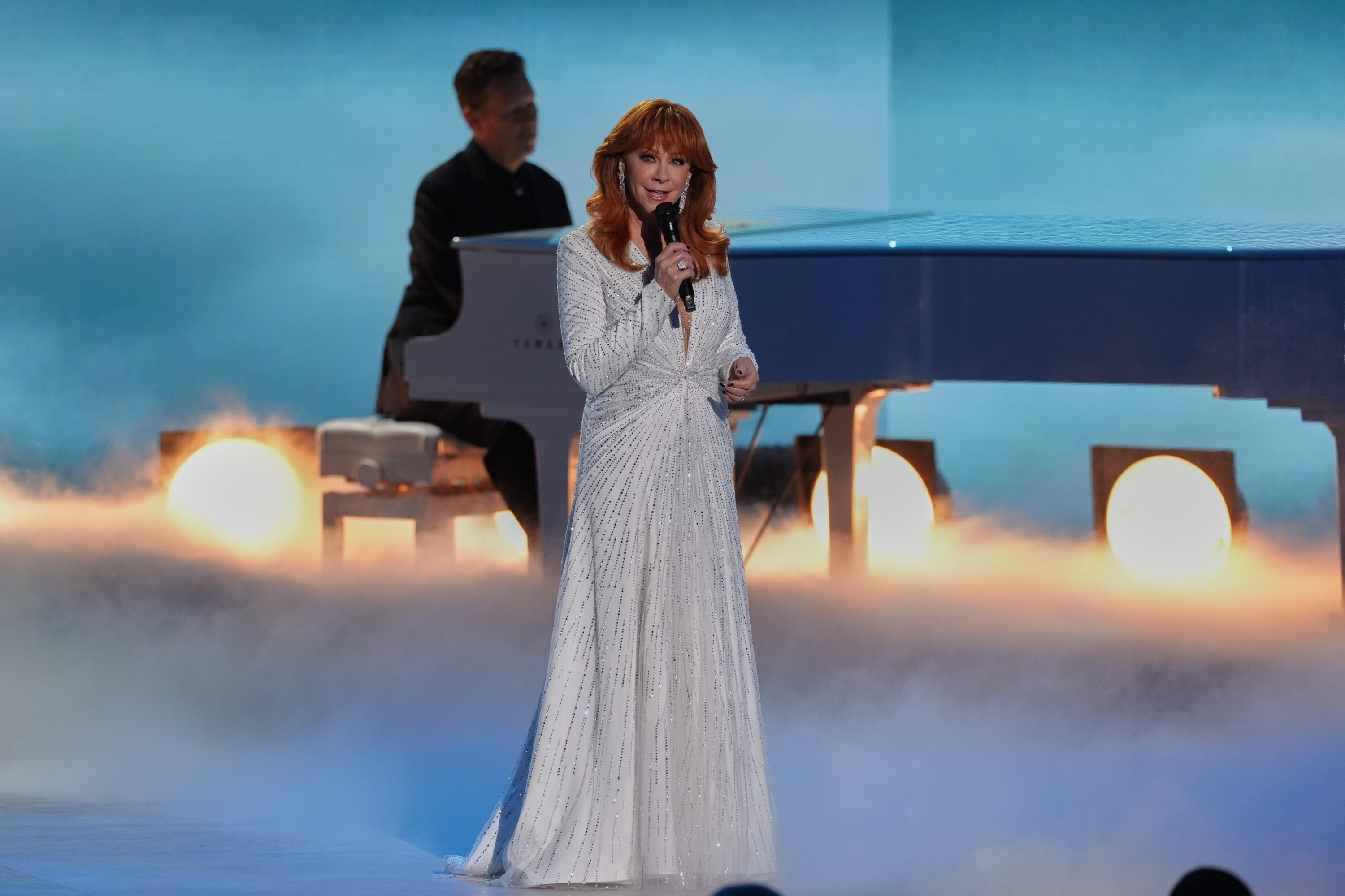 Reba McEntire performs