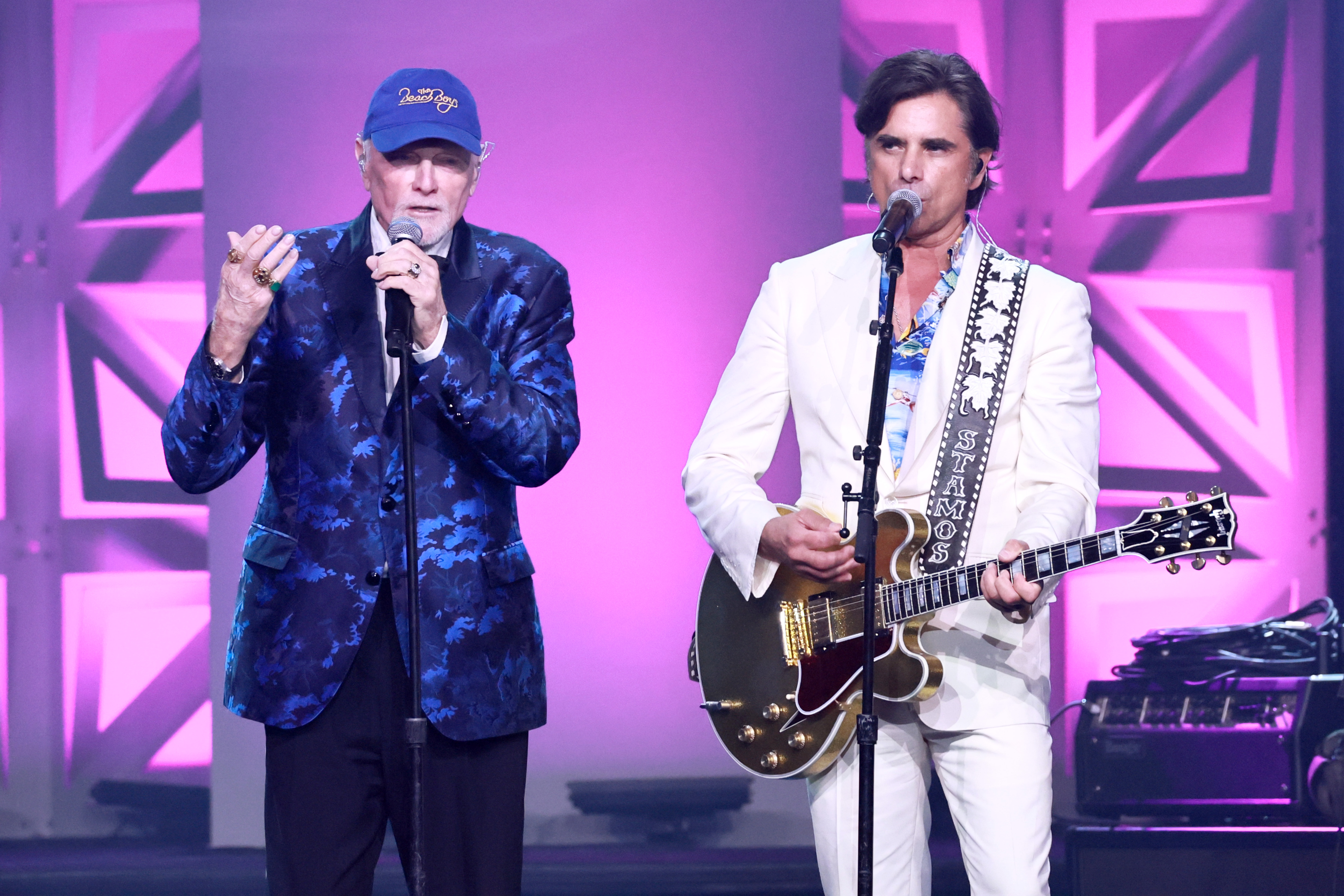 NEW YORK, NEW YORK - JUNE 12: Mike Love and John Stamos perform during the 2025 Songwriters Hall Of Fame Induction Ceremony at Marriott Marquis Times Square on June 12, 2025 in New York City.  (Photo by Theo Wargo/Getty Images for Songwriters Hall Of Fame)