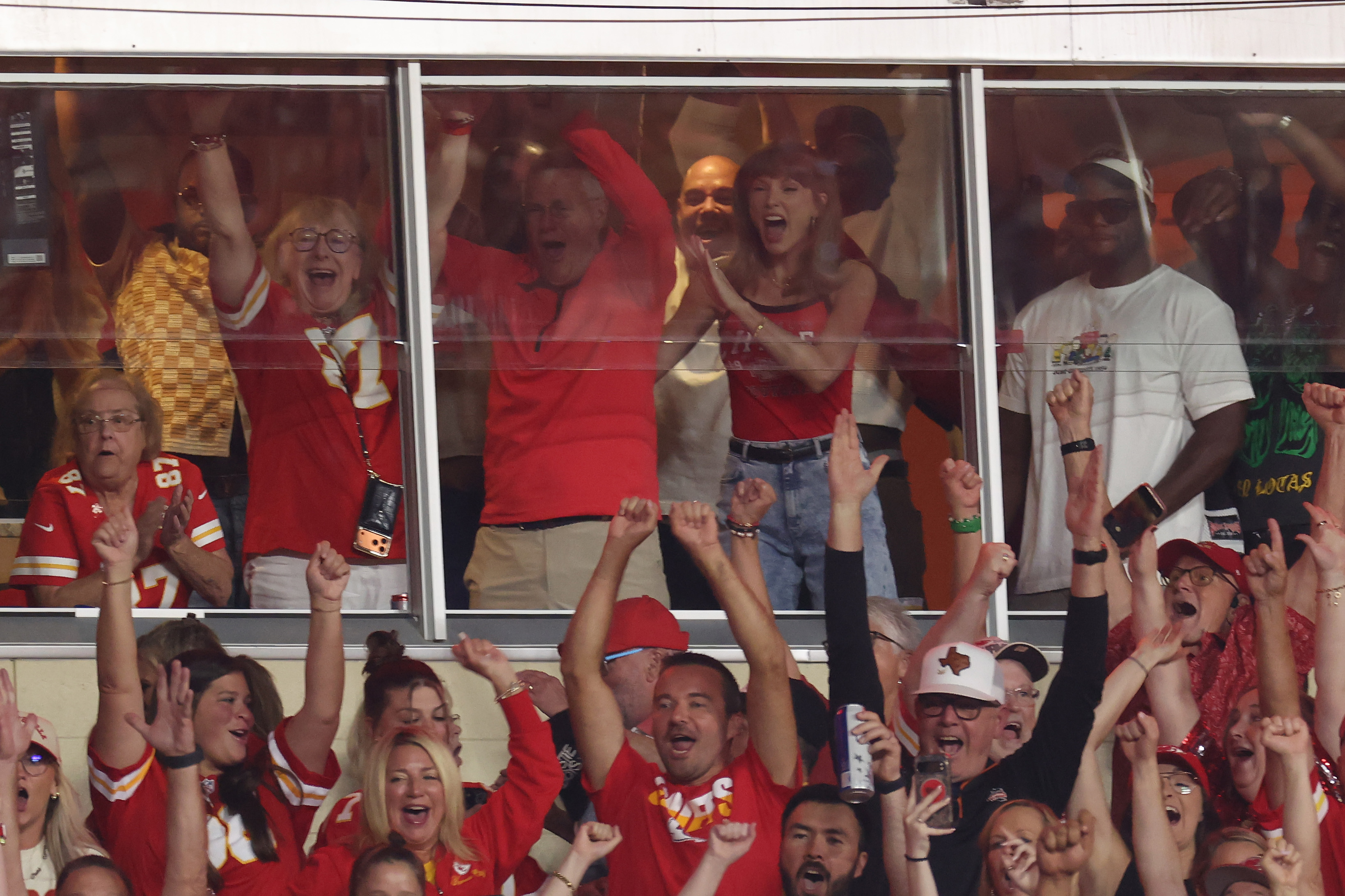 KANSAS CITY, MISSOURI - SEPTEMBER 20: Singer Taylor Swift celebrates after Travis Kelce #87 of the Kansas City Chiefs scores a touchdown during the first quarter against the Indianapolis Colts at Arrowhead Stadium on September 20, 2026 in Kansas City, Missouri. (Photo by Jamie Squire/Getty Images)
