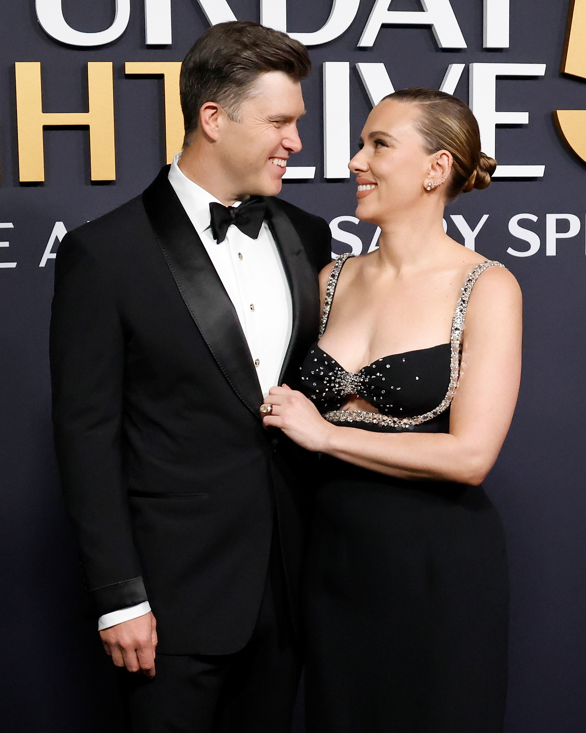 NEW YORK, NEW YORK - FEBRUARY 16: Colin Jost and Scarlett Johansson attend SNL50: The Anniversary Special on February 16, 2025 at 30 Rockefeller Center in New York City. (Photo by Taylor Hill/FilmMagic)